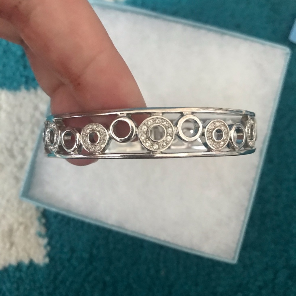 Showtime bracelet
